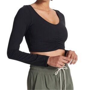 WORN ONCE Vuori long sleeved ruched bra top